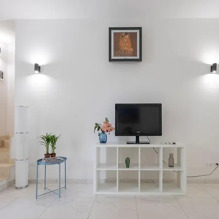 Holiday home Trilocale Corso Italia 25 Piano Terra Con Spazio Esterno